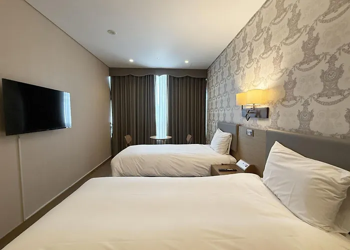 Hotel Mohenic Myeongdong 3*