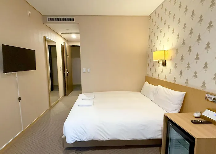 Mohenic Myeongdong Hotel